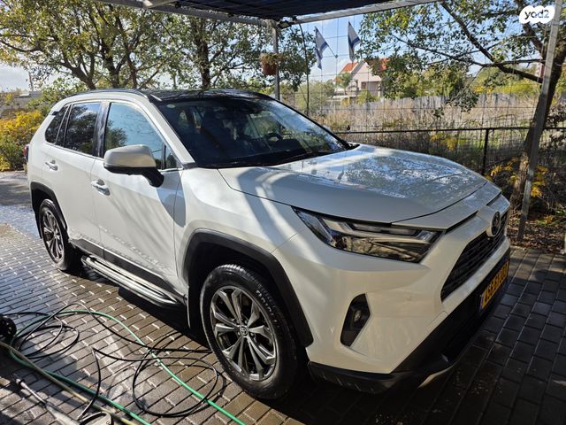 מודעת רכב טויוטה RAV4