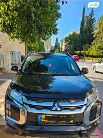 מודעת רכב מיצובישי ASX