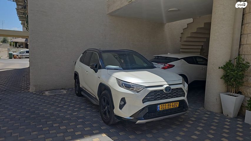 מודעת רכב טויוטה RAV4