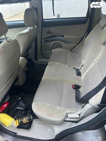 מיצובישי אאוטלנדר