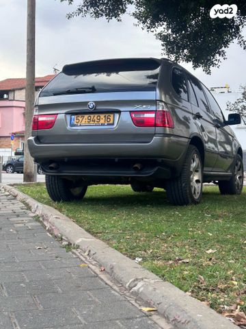 ב מ וו X5
