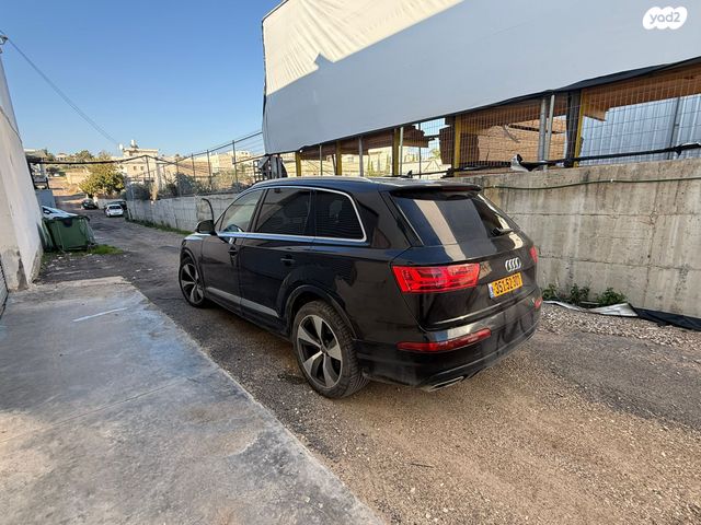אאודי Q7
