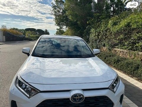 טויוטה RAV4