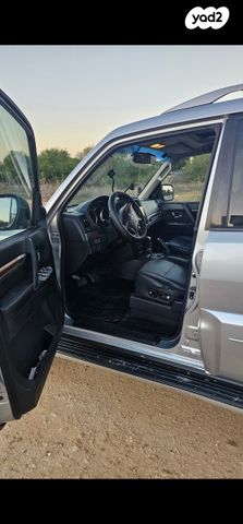 מיצובישי פג'רו