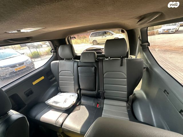 טויוטה לנד קרוזר