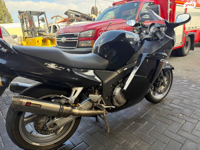 הונדה CBR1100XX
