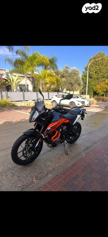 KTM Adventure 390