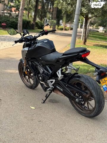 הונדה CB125R
