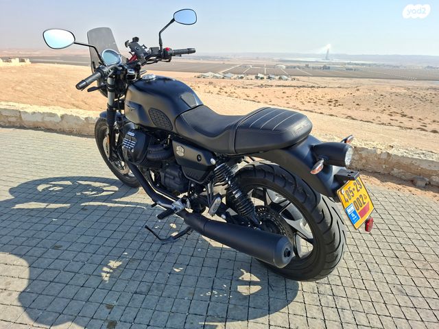 מוטוגוצי V7 Stone ABS