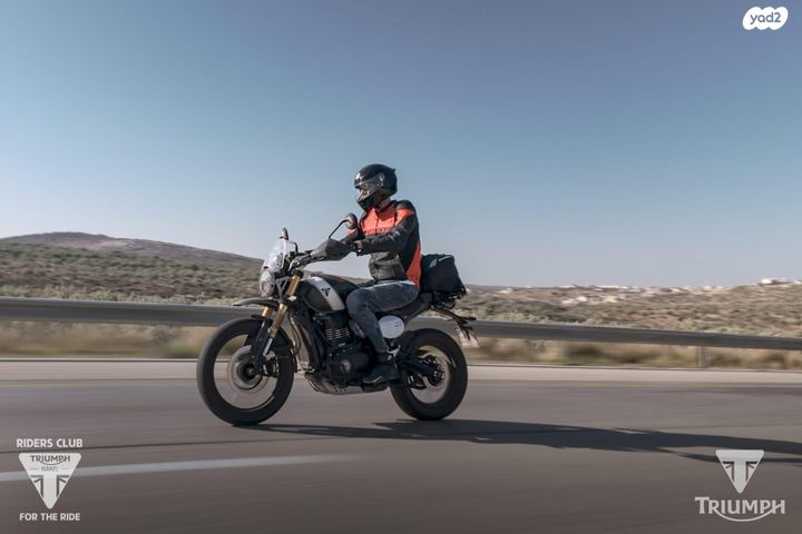 מודעת רכב טריומף Scrambler 400 X