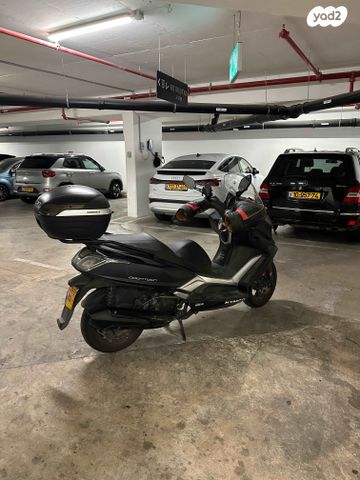 מודעת רכב קימקו דאון-טאון 350