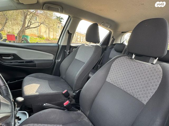 מודעת רכב טויוטה יאריס 1