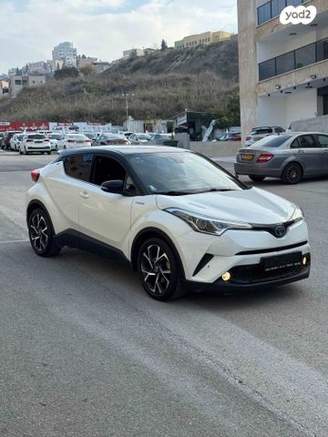 טויוטה C-HR