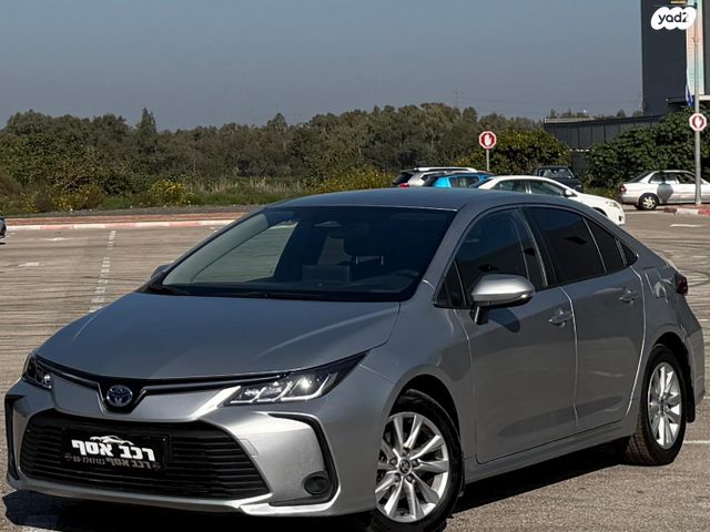 מודעת רכב טויוטה קורולה