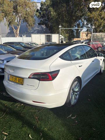 טסלה מודל 3