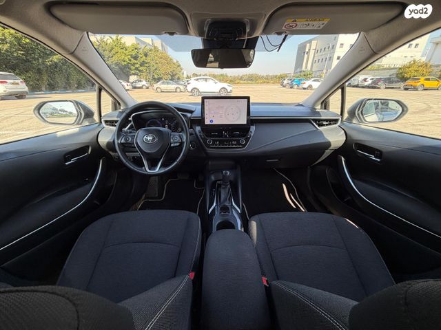 טויוטה קורולה