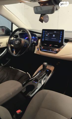 טויוטה קורולה