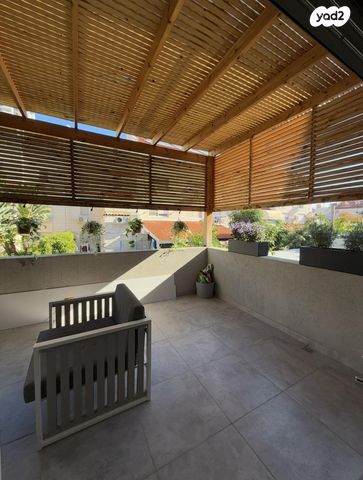 דירה, אירוס הארגמן 42, גבעת האירוסים, נתניה