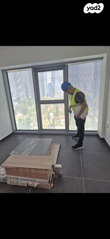 דירה, אוסוולדו ארניה 8, גני שרונה, קרית הממשלה, תל אביב יפו