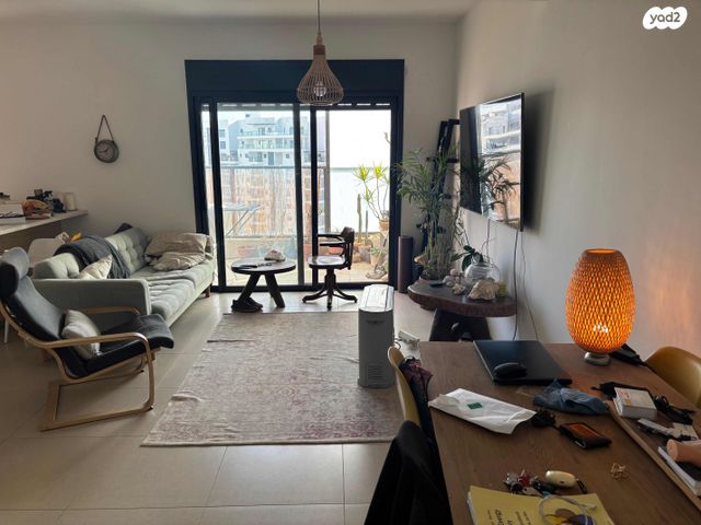 דירה, שעורה 10, עמירם, פרדס חנה כרכור