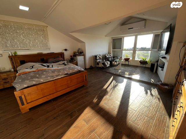 גג/ פנטהאוז, צבי הרר 3, גבעת רם, קרית אתא