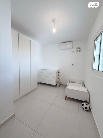 דירה, דקר 12, קרית שרת מערב, חולון