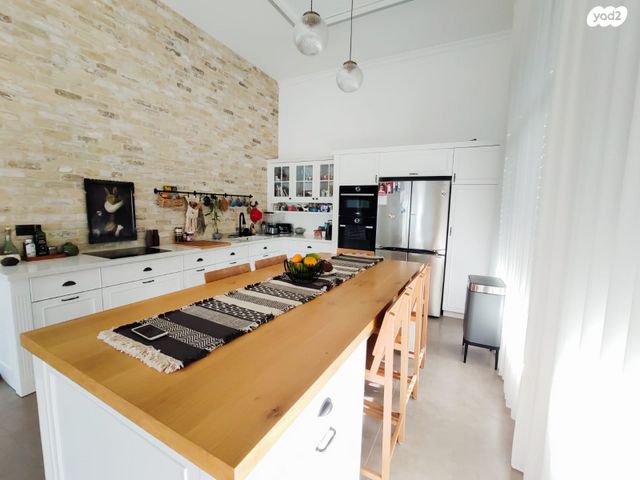 שדרות יצחק שמיר 5