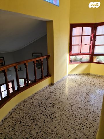 דו משפחתי, הדפנה 4, ביאליק, חדרה