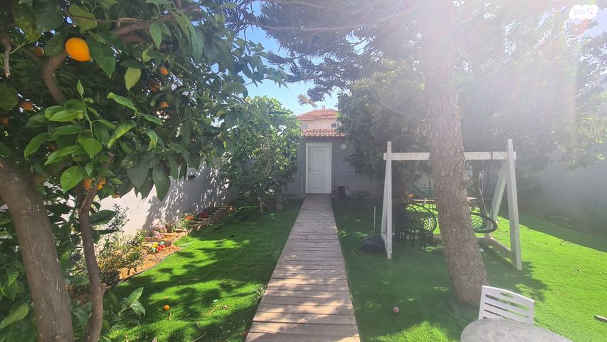 בית פרטי/ קוטג', יצחק משקה 16, סלע, רחובות