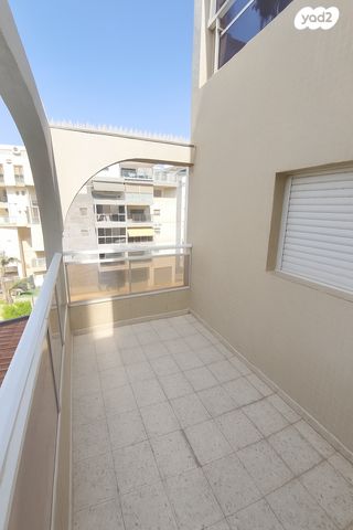 דירה, שרה ואהרון אהרונסון 14, נווה מנחם, באר שבע