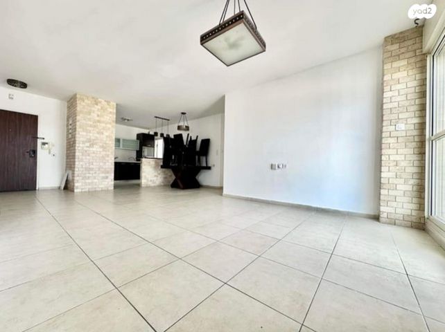 דירה, הרב מכלוף יאנה 3, משכנות זבולון, נתניה