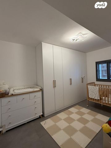 דירה, לוי אשכול 2, גבעתי, רחובות