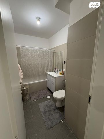 דירה, אהוד מנור 15, נאות אפק, אפקה, קרית ביאליק