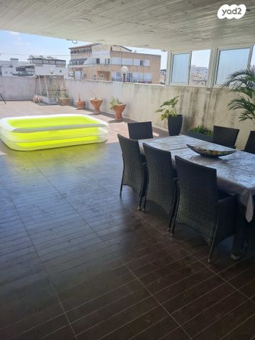 גג/ פנטהאוז, יהודה הלוי 3, רמב"ם, ראשון לציון