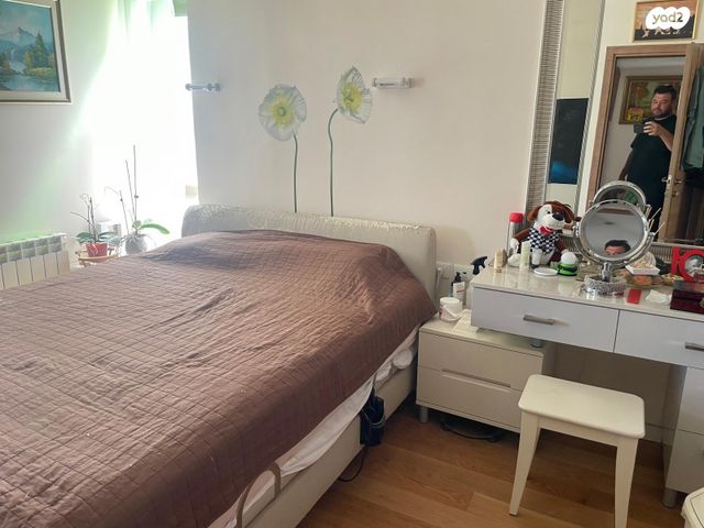 דו משפחתי, יצהר 24, גילה, ירושלים