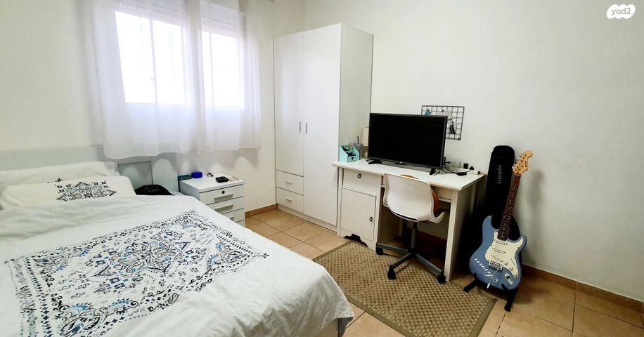 דירה, הרב מיימון 21, באבוב, בת ים