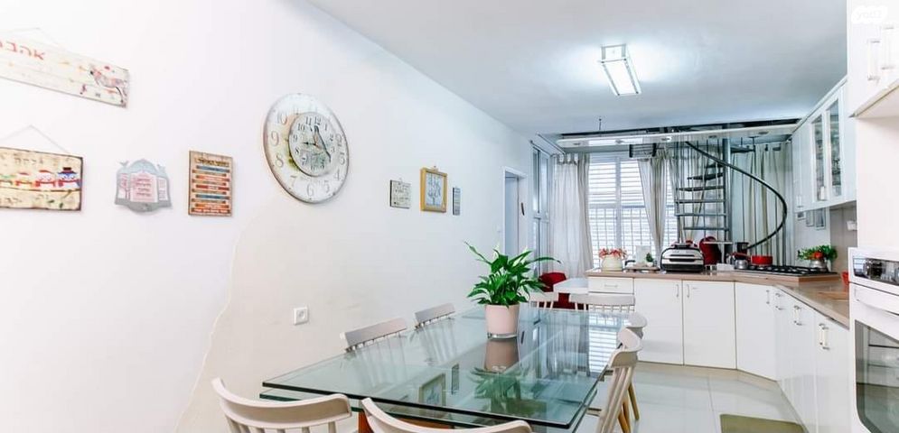 דירה, הרב קובלסקי 11, קרית הרצוג, בני ברק