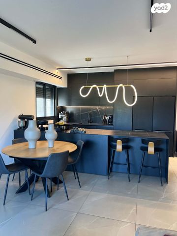 ברל כצנלסון 49