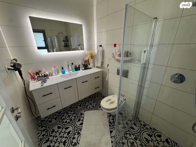 דירה, יפה ירקוני 5, קרית אילון, חולון