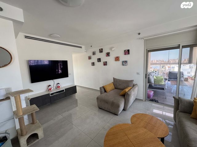 גג/ פנטהאוז, בית יוסף 8, רמב"ם, ראשון לציון