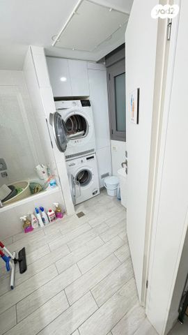 דירה, מלחמת ששת הימים 1, נווה אליאס, טירת כרמל