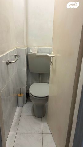 דירה, יאנוש קורצ'אק 7, לב העיר, בת ים