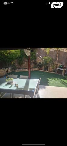 דו משפחתי, הדובדבן 10, גבעת שרת, בית שמש