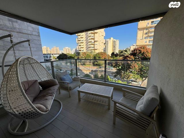 דירה, יפה ירקוני 5, קרית אילון, חולון