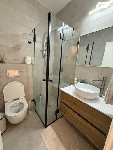 דירה, לוי אשכול 2, גבעתי, רחובות