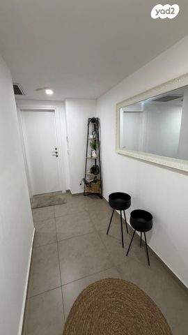 דירה, אהוד מנור 15, נאות אפק, אפקה, קרית ביאליק