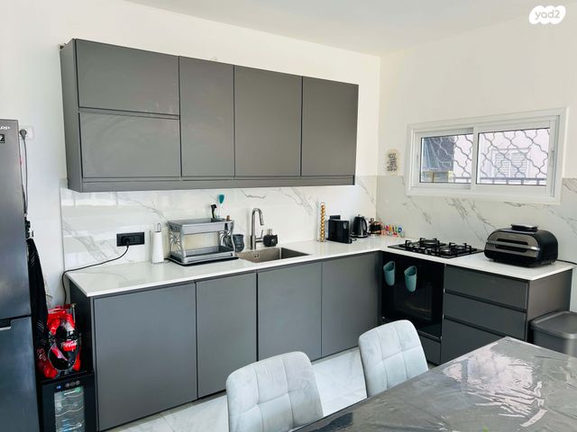 דירה, שדרות חיים וייצמן 105, צפון מערב מרכז העיר, נתניה