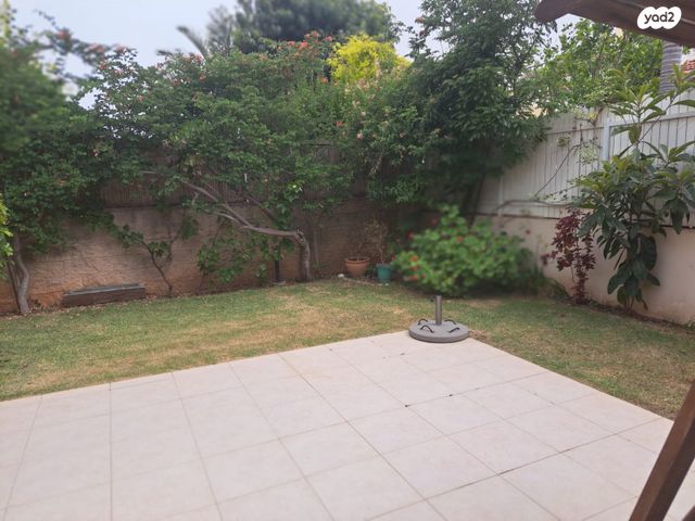 דו משפחתי, האחווה 12, שכונה 4, תל מונד