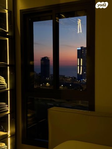 דירה, אמנון ליפקין שחק 5, נוף הטיילת, נתניה