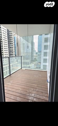 דירה, אוסוולדו ארניה 8, גני שרונה, קרית הממשלה, תל אביב יפו